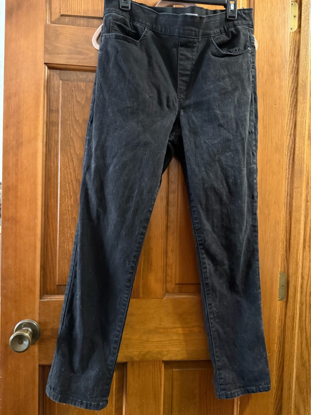 Croft & Barrow women’s size 14 Black Straight-Leg Jeans